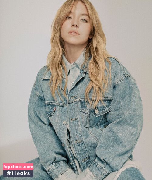 Sydney Sweeney gallery photo #4620