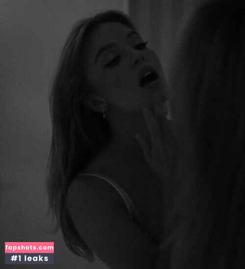 Sydney Sweeney gallery photo #4734