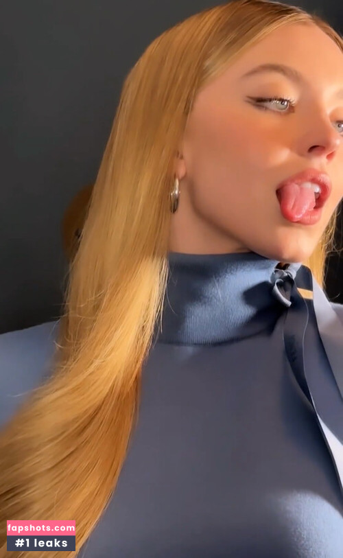 Sydney Sweeney gallery photo #4784