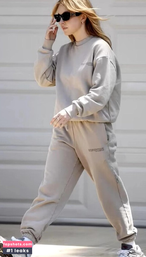 Sydney Sweeney gallery photo #4891