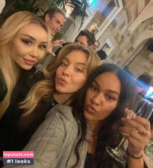 Sydney Sweeney gallery photo #4994