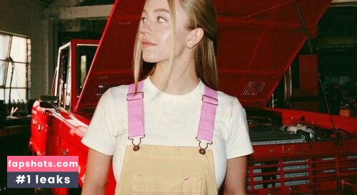 Sydney Sweeney gallery photo #5097