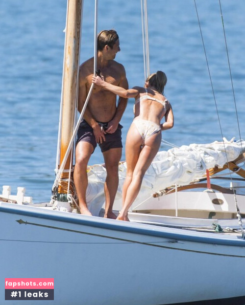 Sydney Sweeney gallery photo #5136