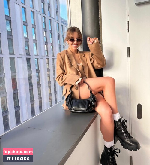 Sydney Sweeney gallery photo #5230