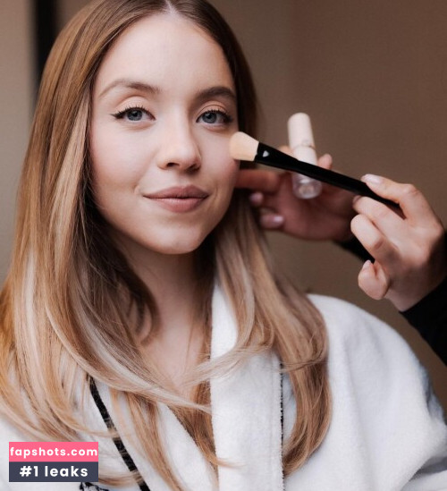 Sydney Sweeney gallery photo #5282