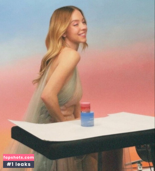 Sydney Sweeney gallery photo #5335