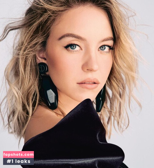 Sydney Sweeney gallery photo #5352