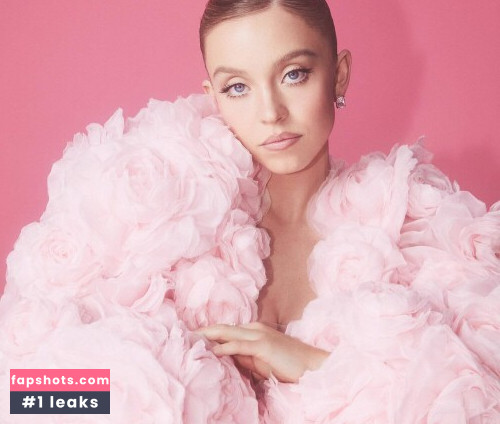 Sydney Sweeney gallery photo #5435