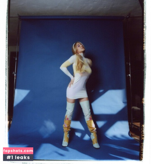 Sydney Sweeney gallery photo #5447
