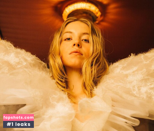 Sydney Sweeney gallery photo #5471