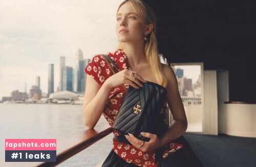 Sydney Sweeney gallery photo #5511