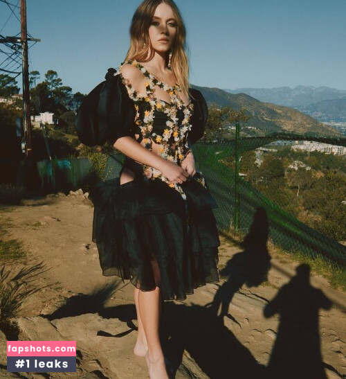 Sydney Sweeney gallery photo #5539