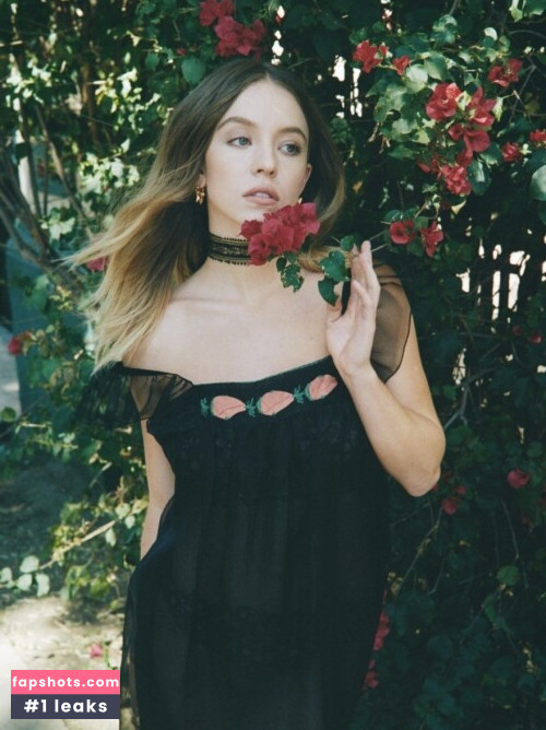Sydney Sweeney gallery photo #5540