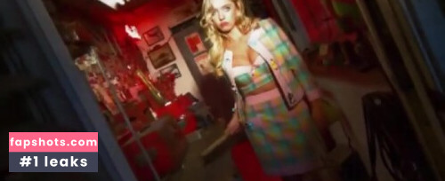 Sydney Sweeney gallery photo #5574