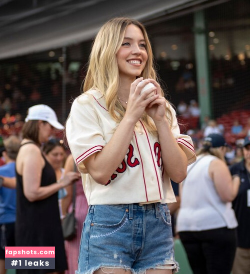 Sydney Sweeney gallery photo #5591