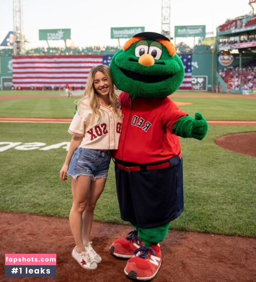 Sydney Sweeney gallery photo #5593