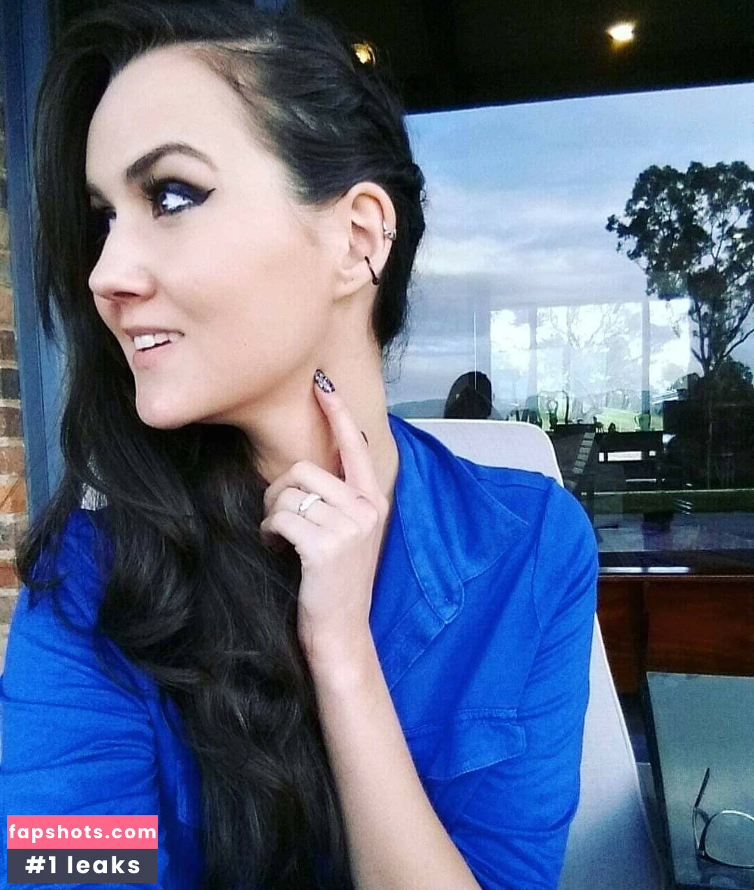 Sydney Watson gallery photo #2