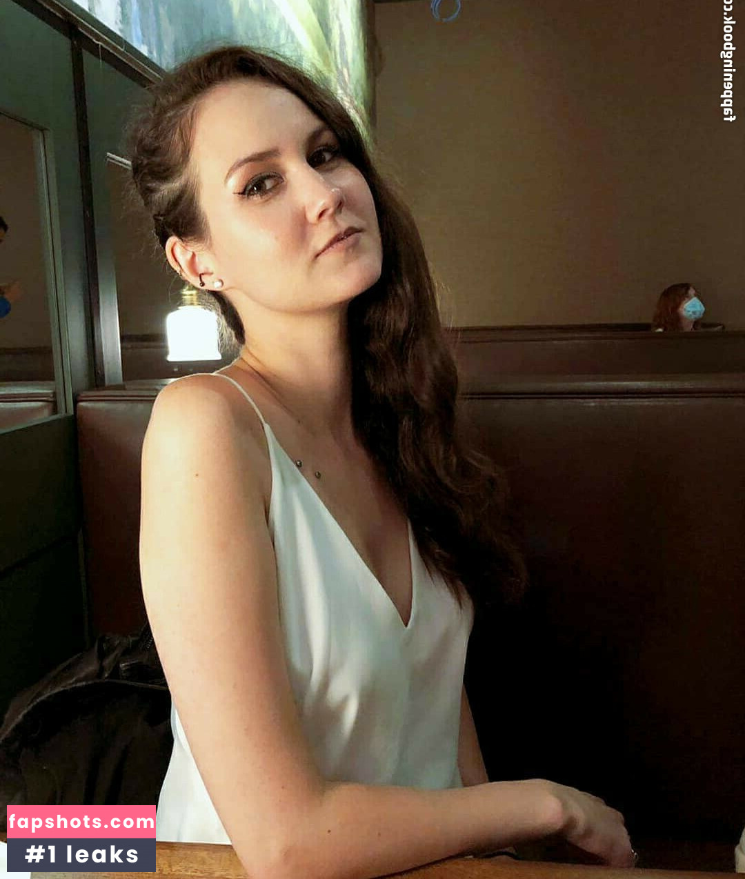 Sydney Watson gallery photo #13