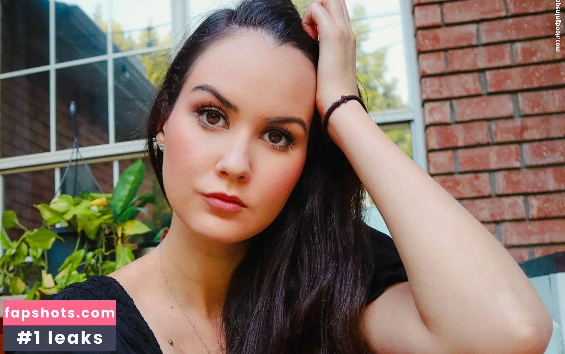 Sydney Watson gallery photo #22