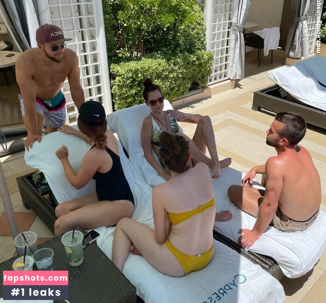 Sydney Watson gallery photo #25