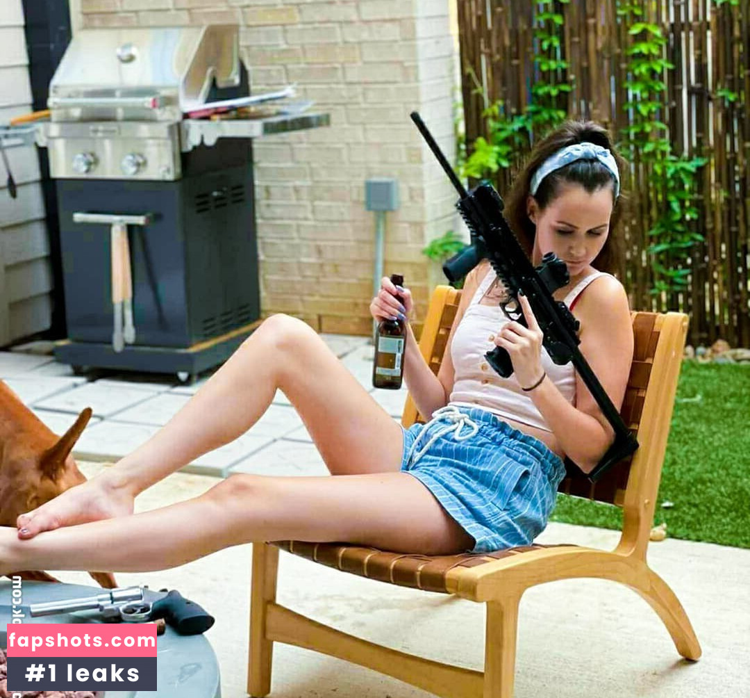 Sydney Watson gallery photo #35