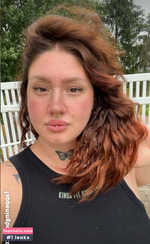 sydneychasexo nude babe gallery