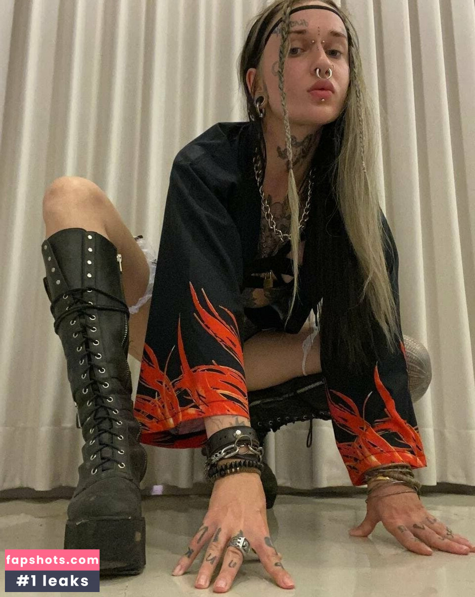 sylvia_morris gallery photo #2