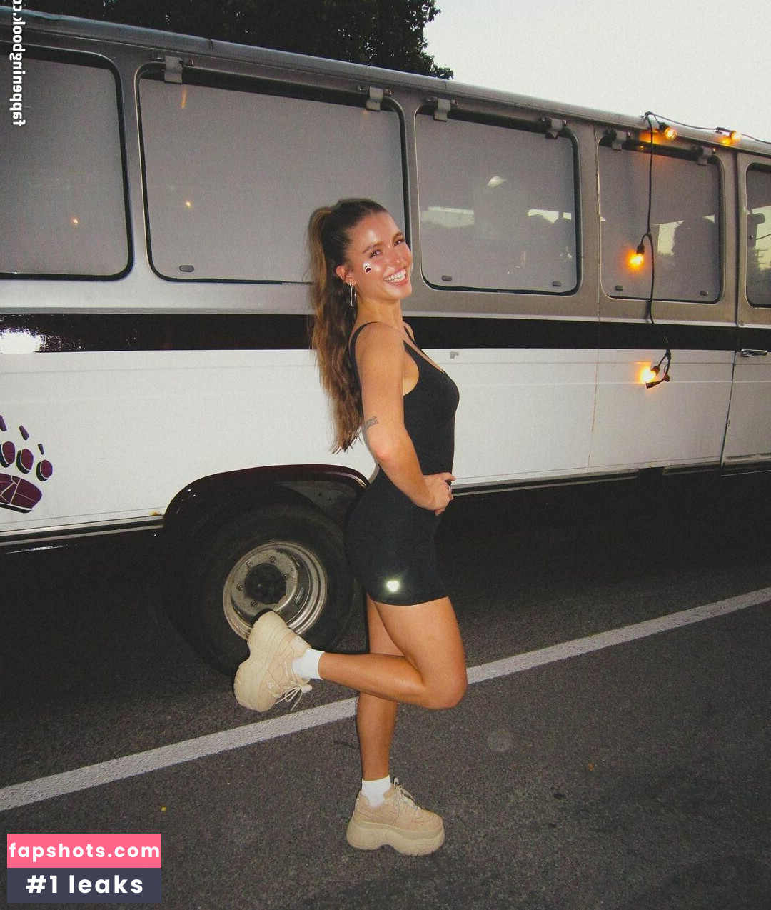 Sylvia Snyders Filtración Desnuda OnlyFans Foto #111 - Fapshots