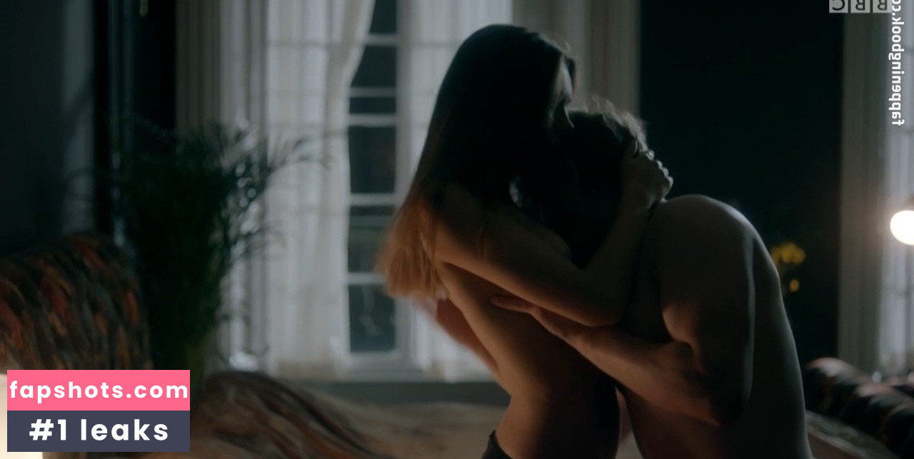 Synnove Karlsen gallery photo #18