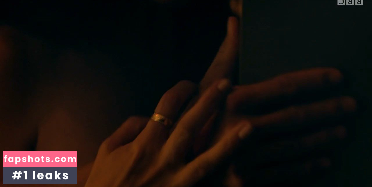 Synnove Karlsen gallery photo #4