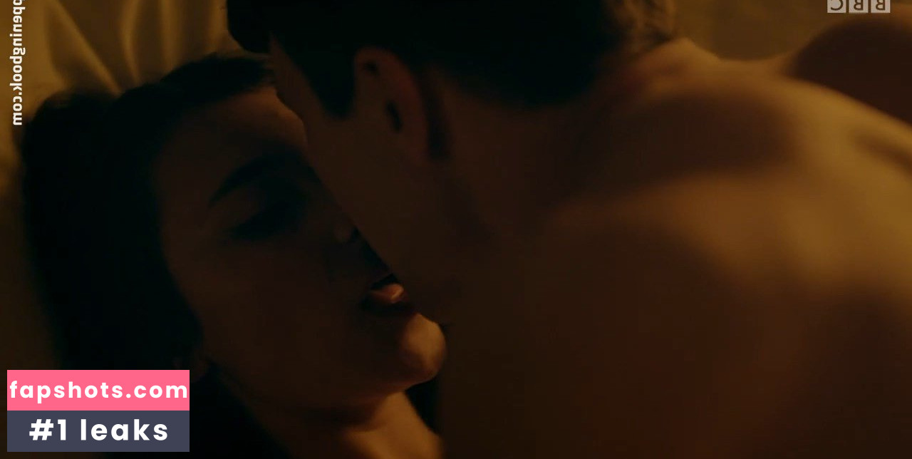 Synnove Karlsen nude babe gallery