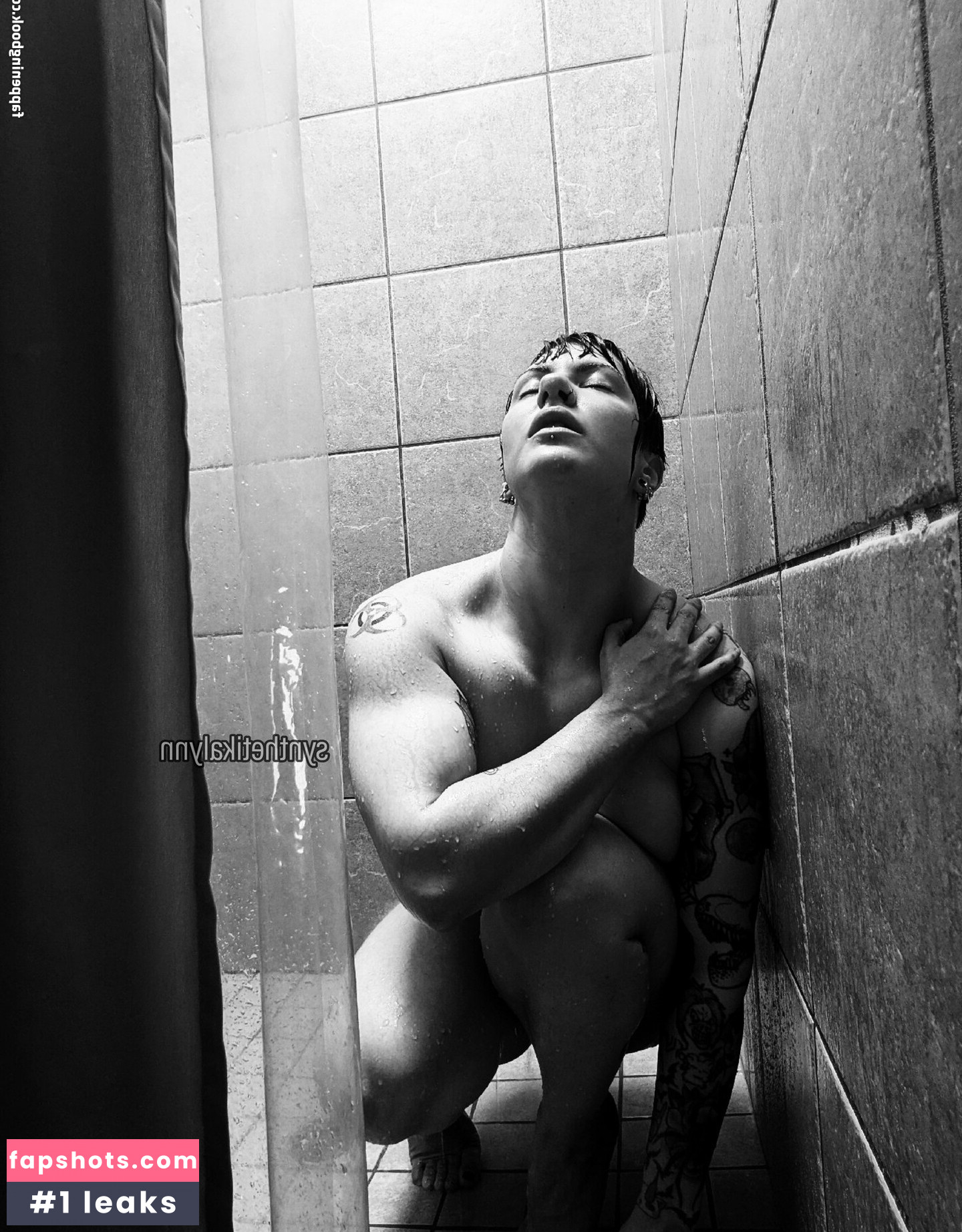 Synthetika Lynn gallery photo #25