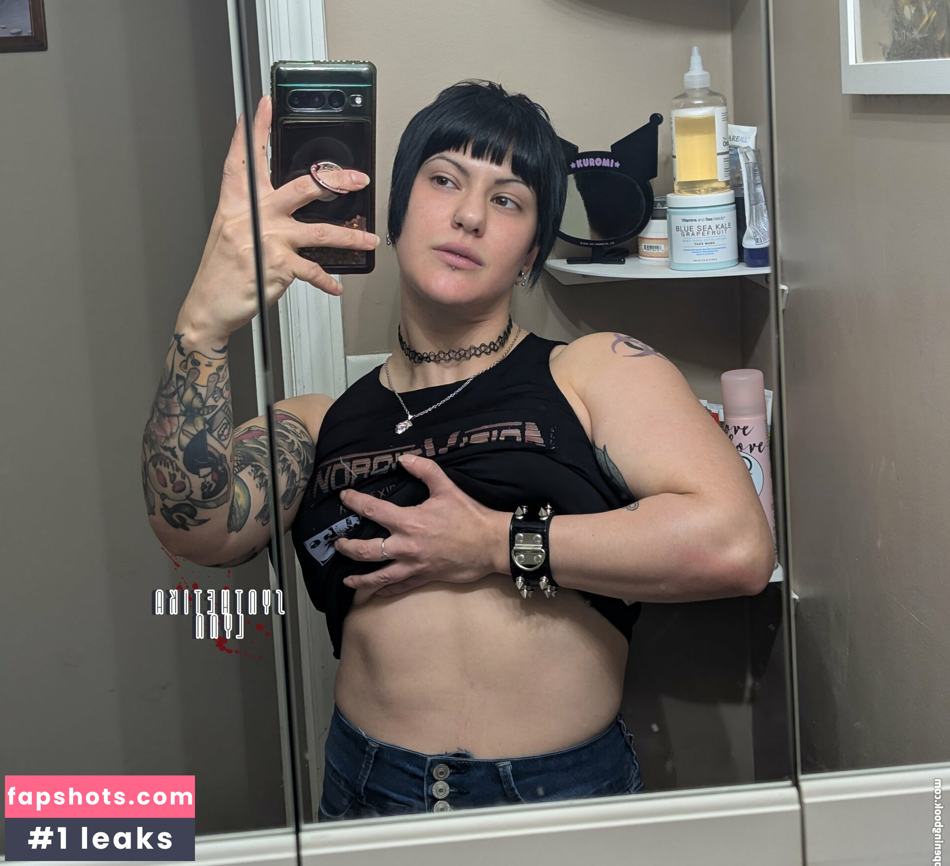 Synthetika Lynn gallery photo #8