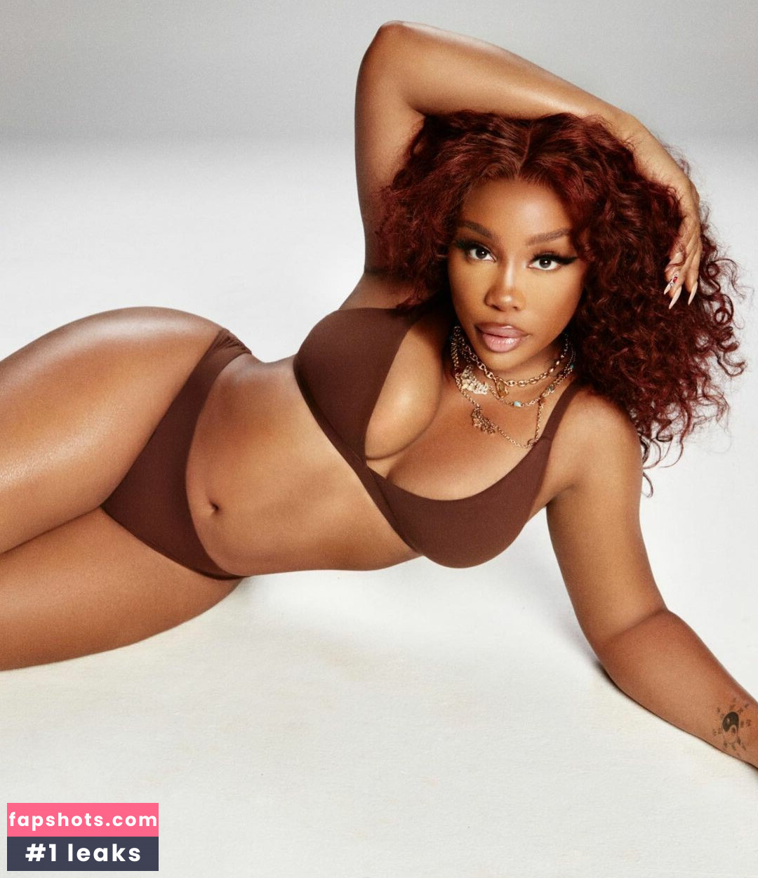 SZA gallery photo #109