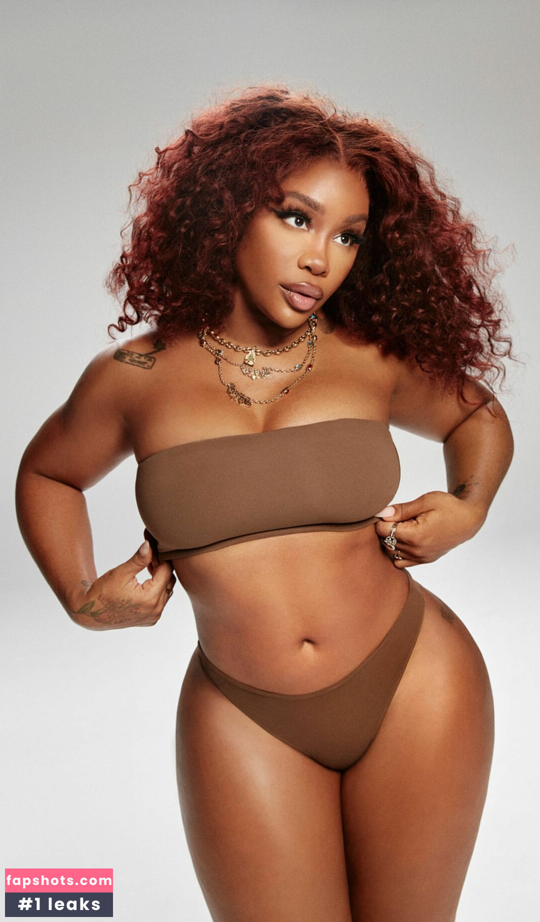 SZA gallery photo #110