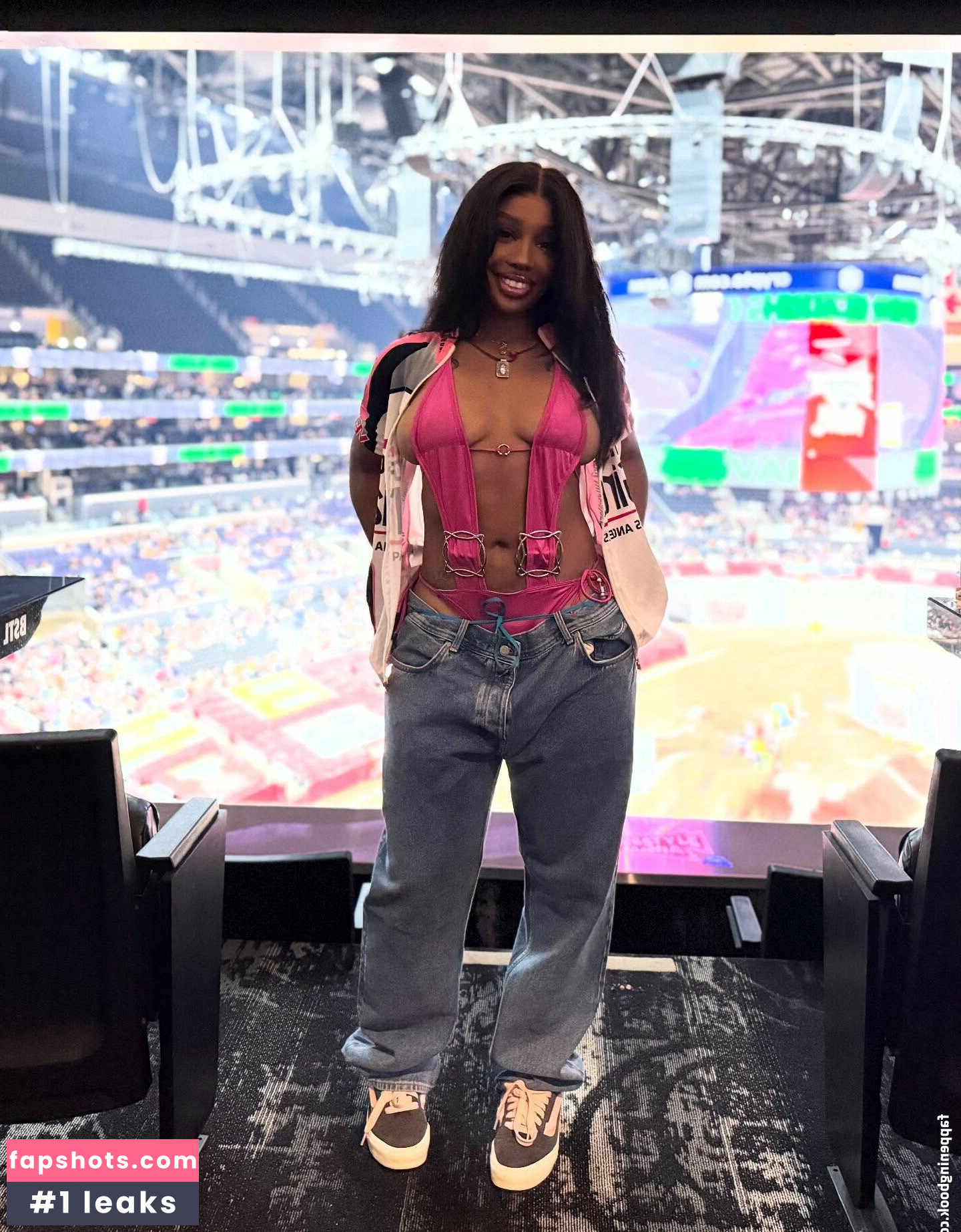 SZA gallery photo #13