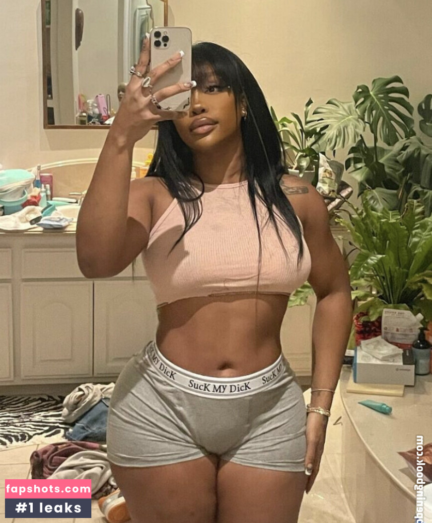 SZA gallery photo #124