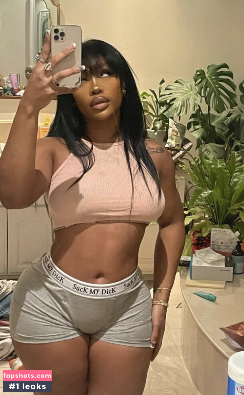 SZA gallery photo #129