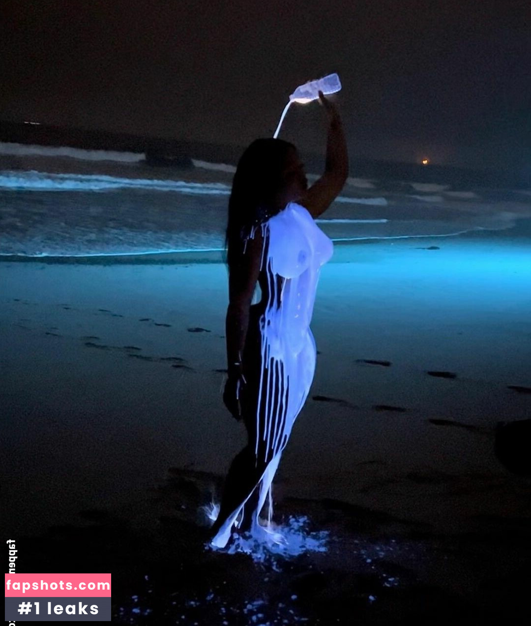 SZA gallery photo #133