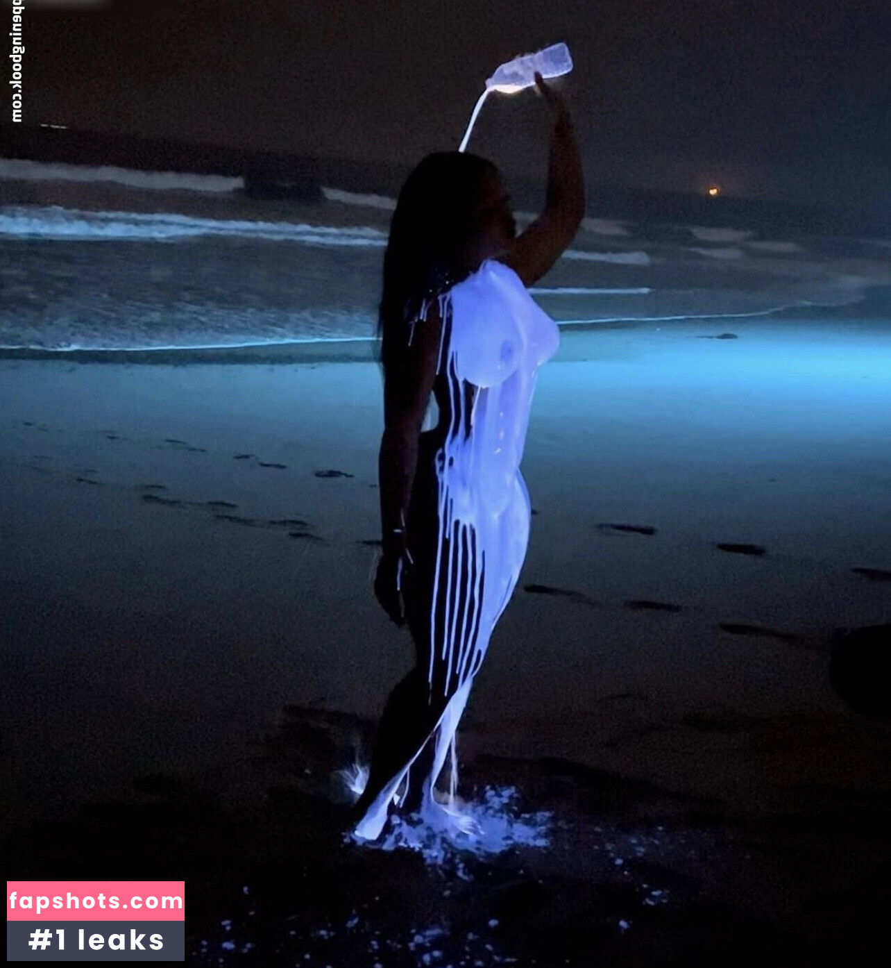 SZA gallery photo #32