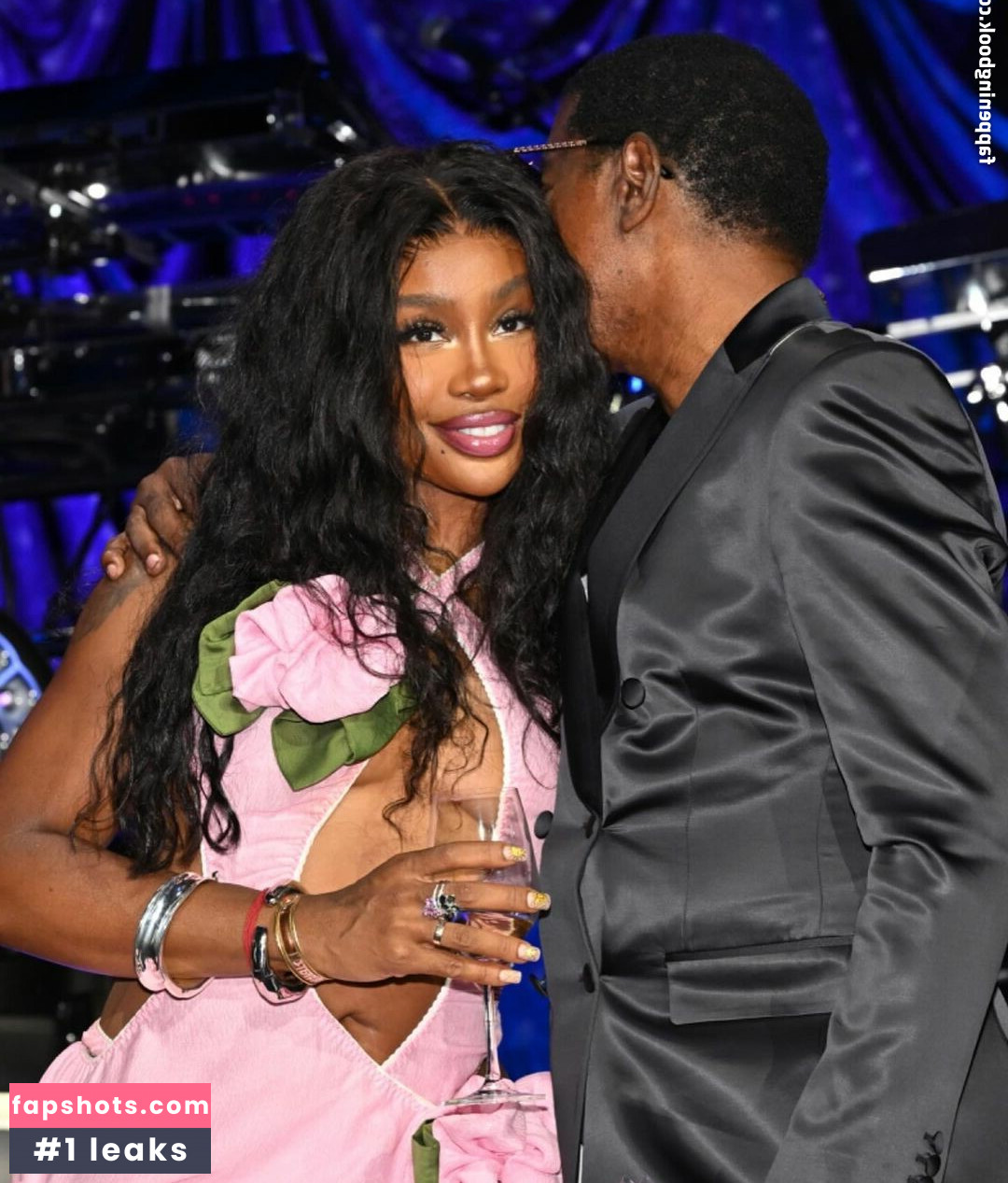 SZA gallery photo #40