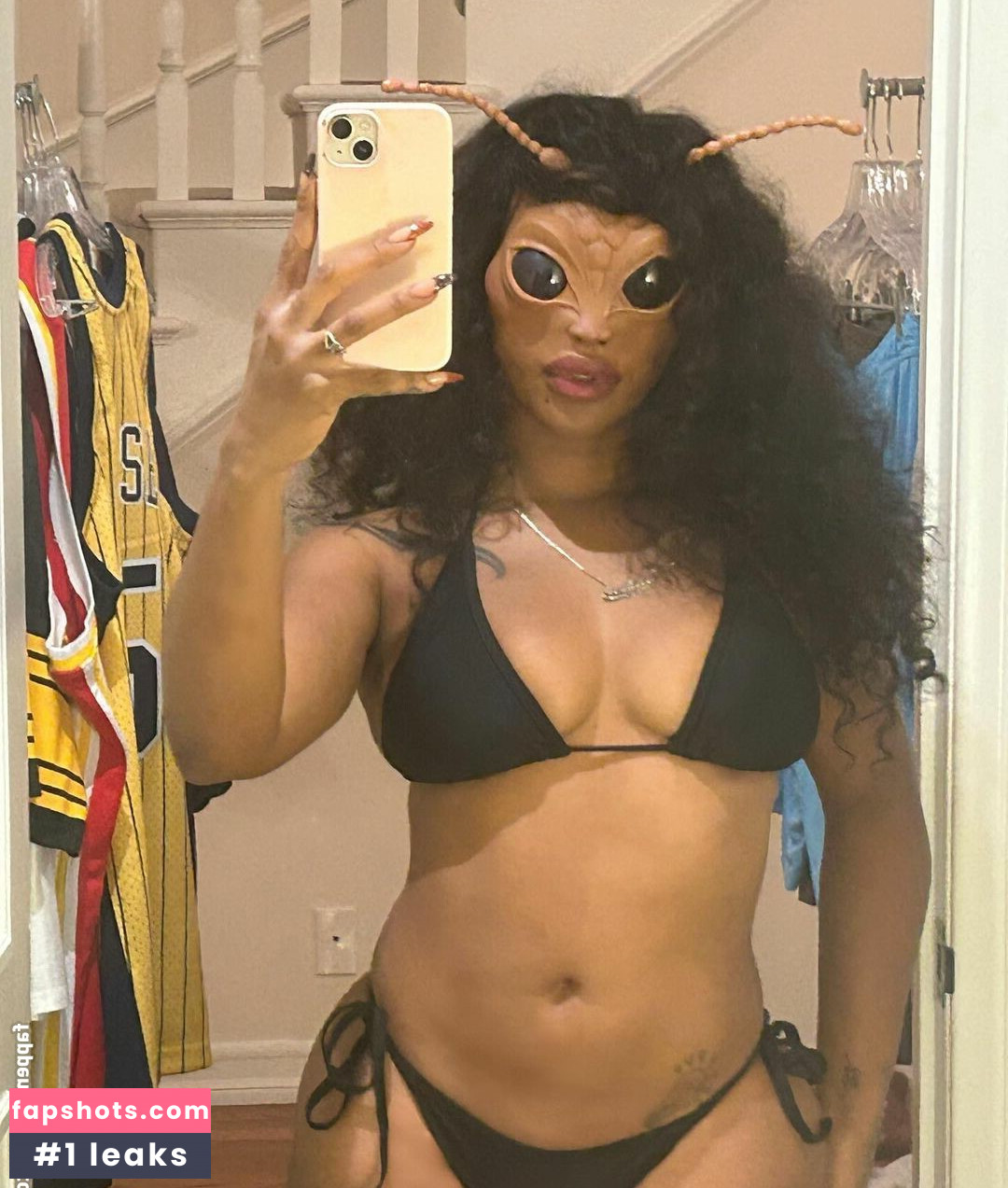 SZA gallery photo #41