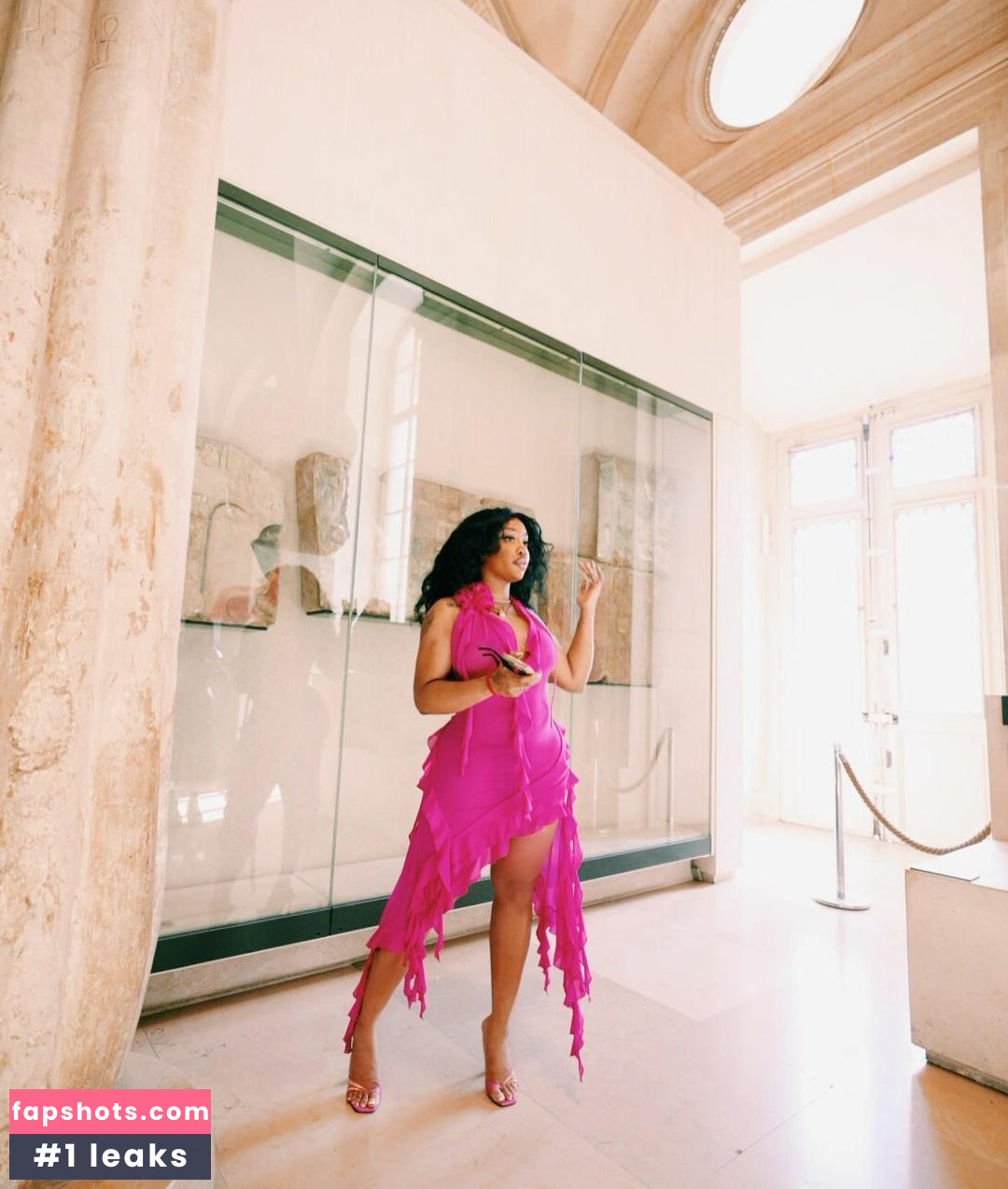 SZA gallery photo #98