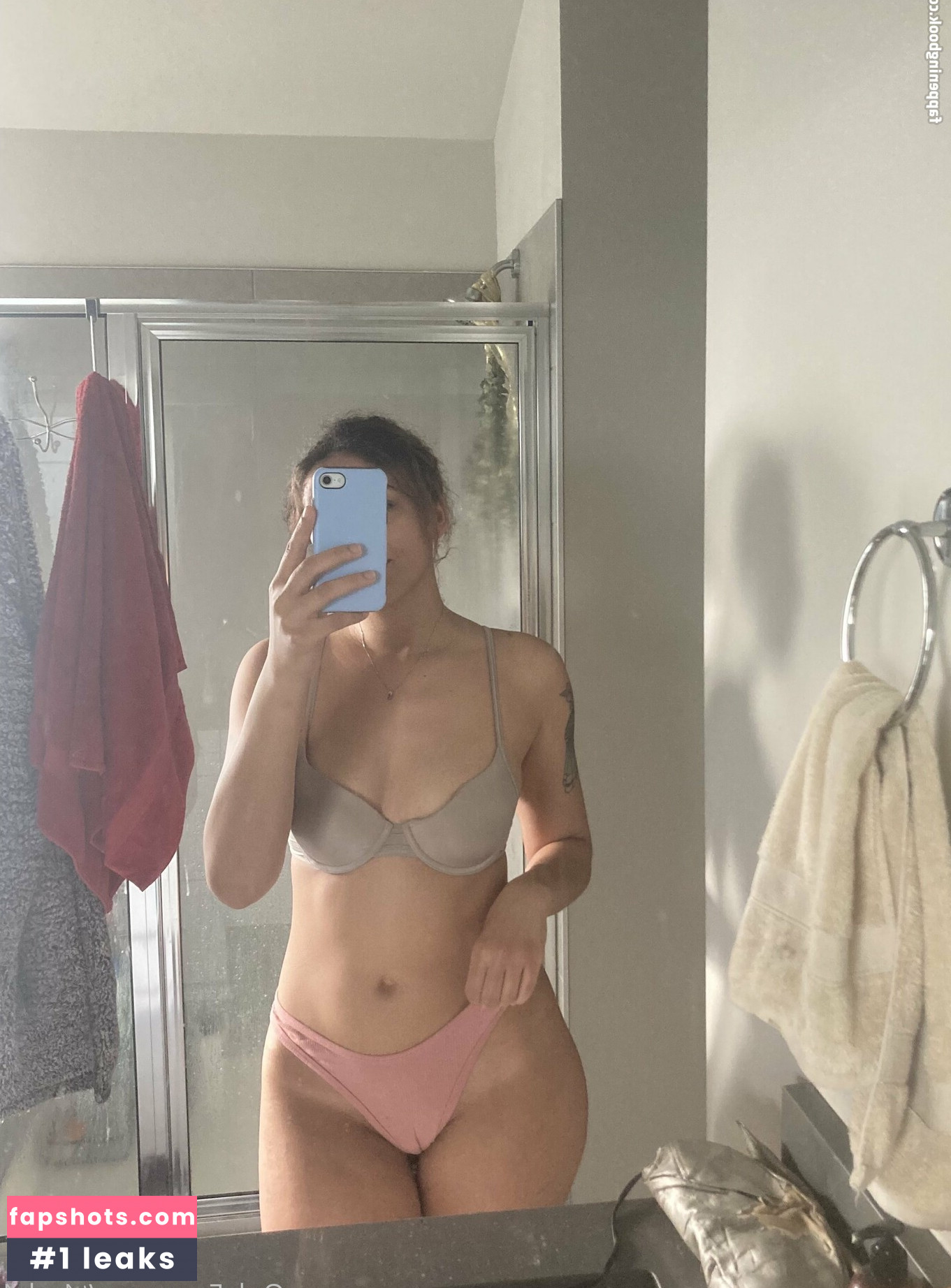 t4ych4 gallery photo #3