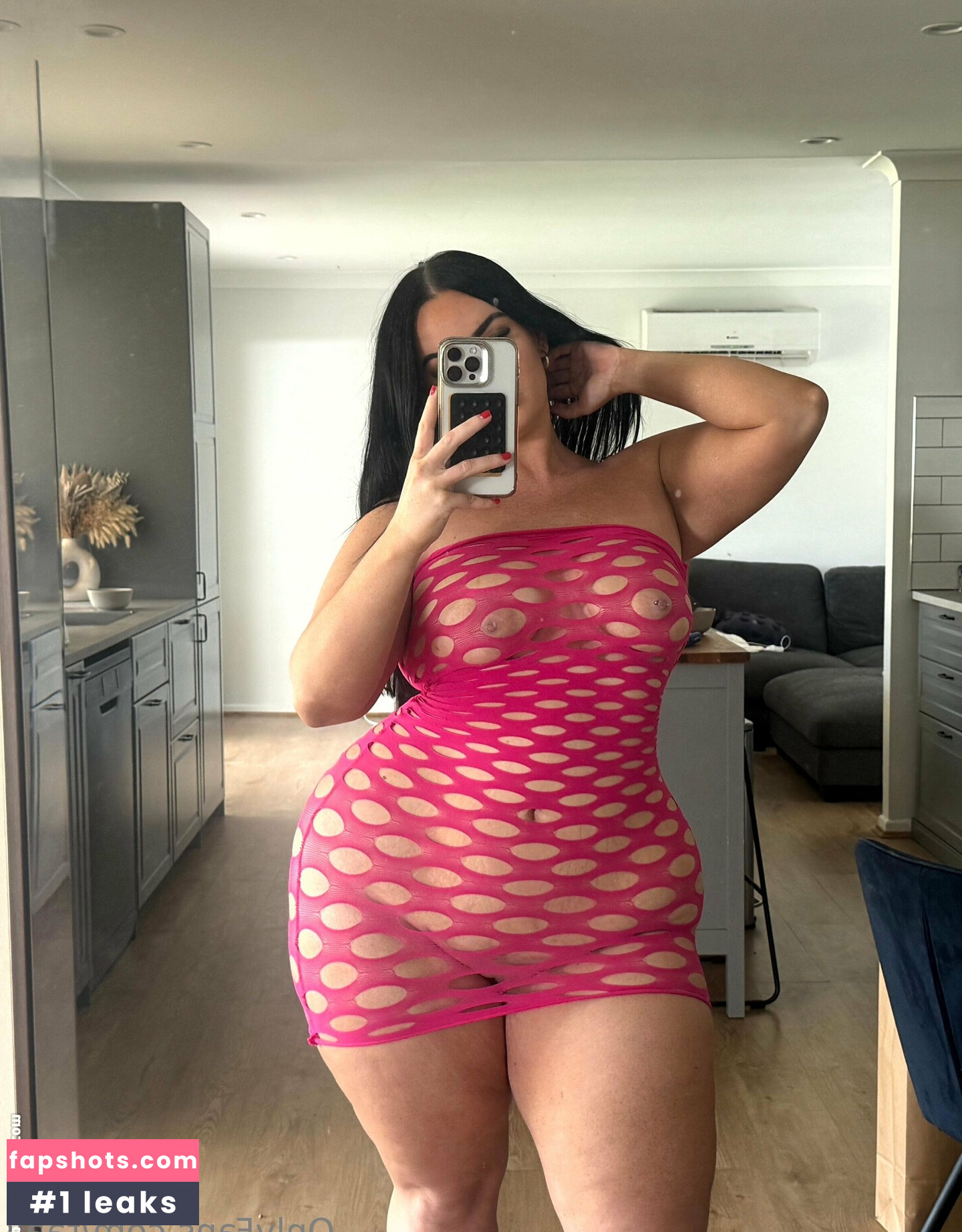 Taaij gallery photo #18