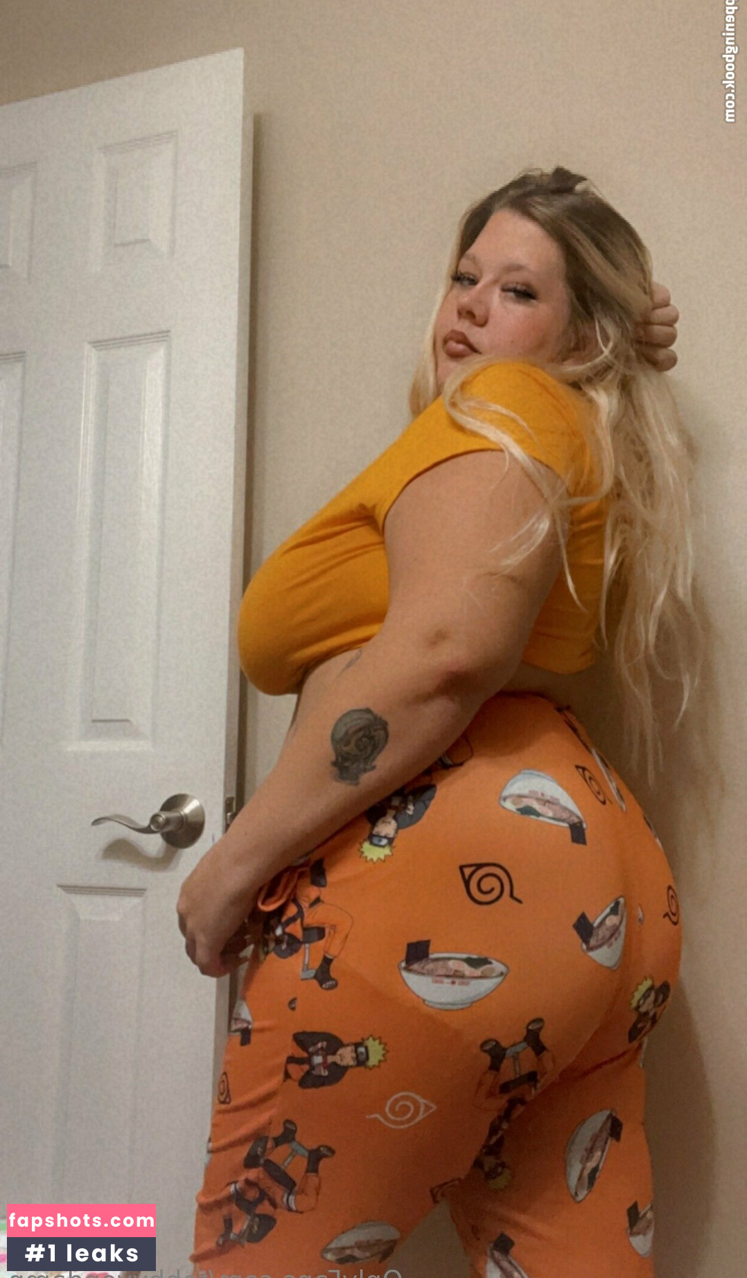 TabbyVonDAMN gallery photo #46