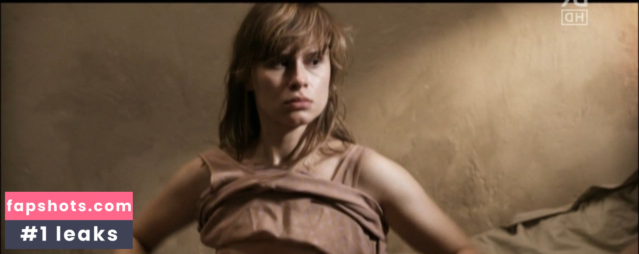 Tabea Bettin gallery photo #3