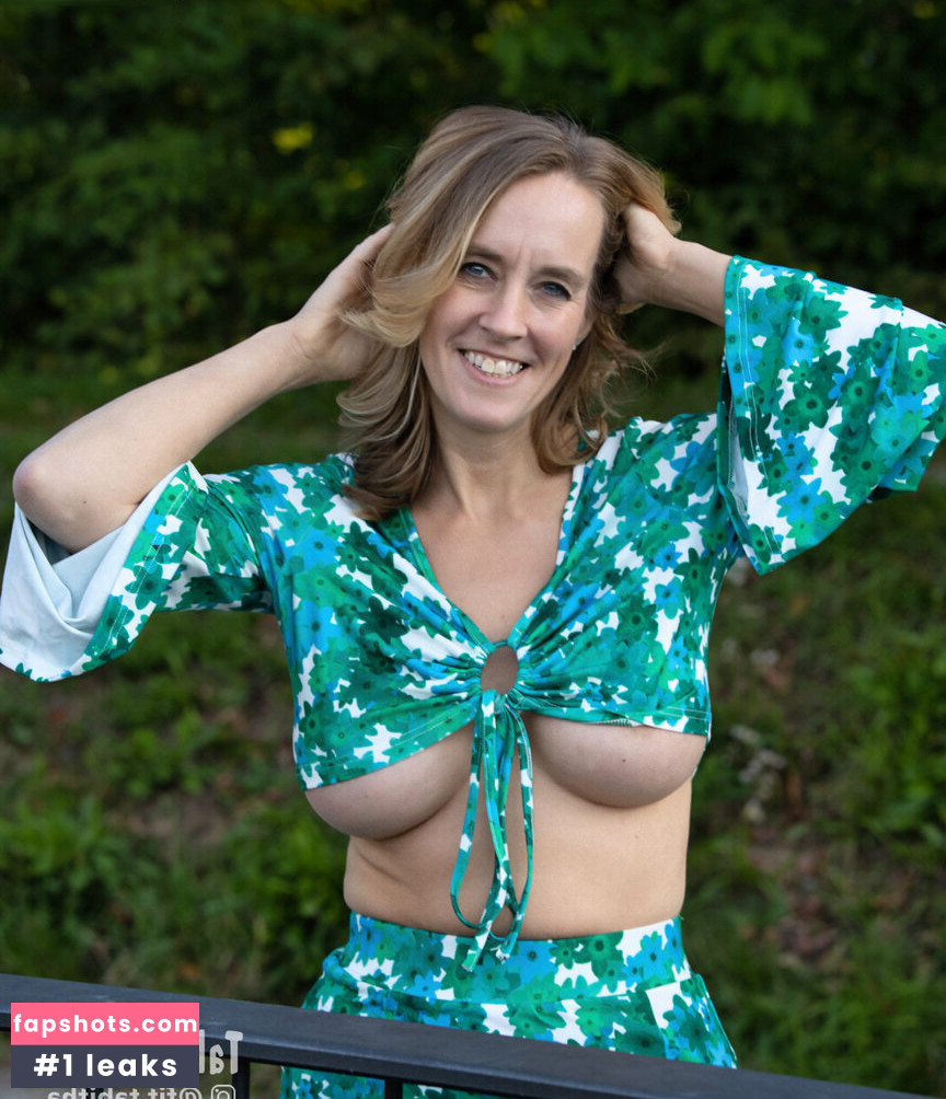 Tabi Poe gallery photo #773