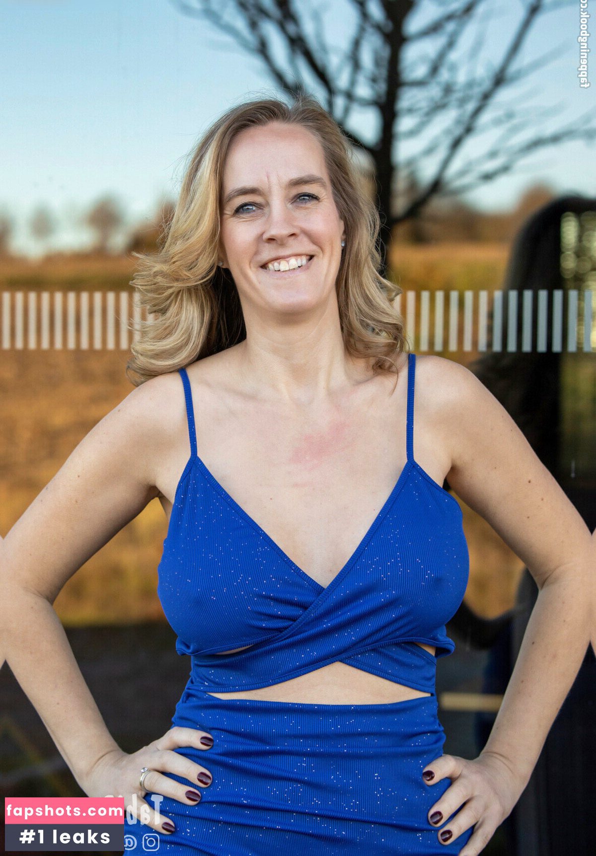 Tabi Poe Filtración Desnuda OnlyFans Foto #34 - Fapshots