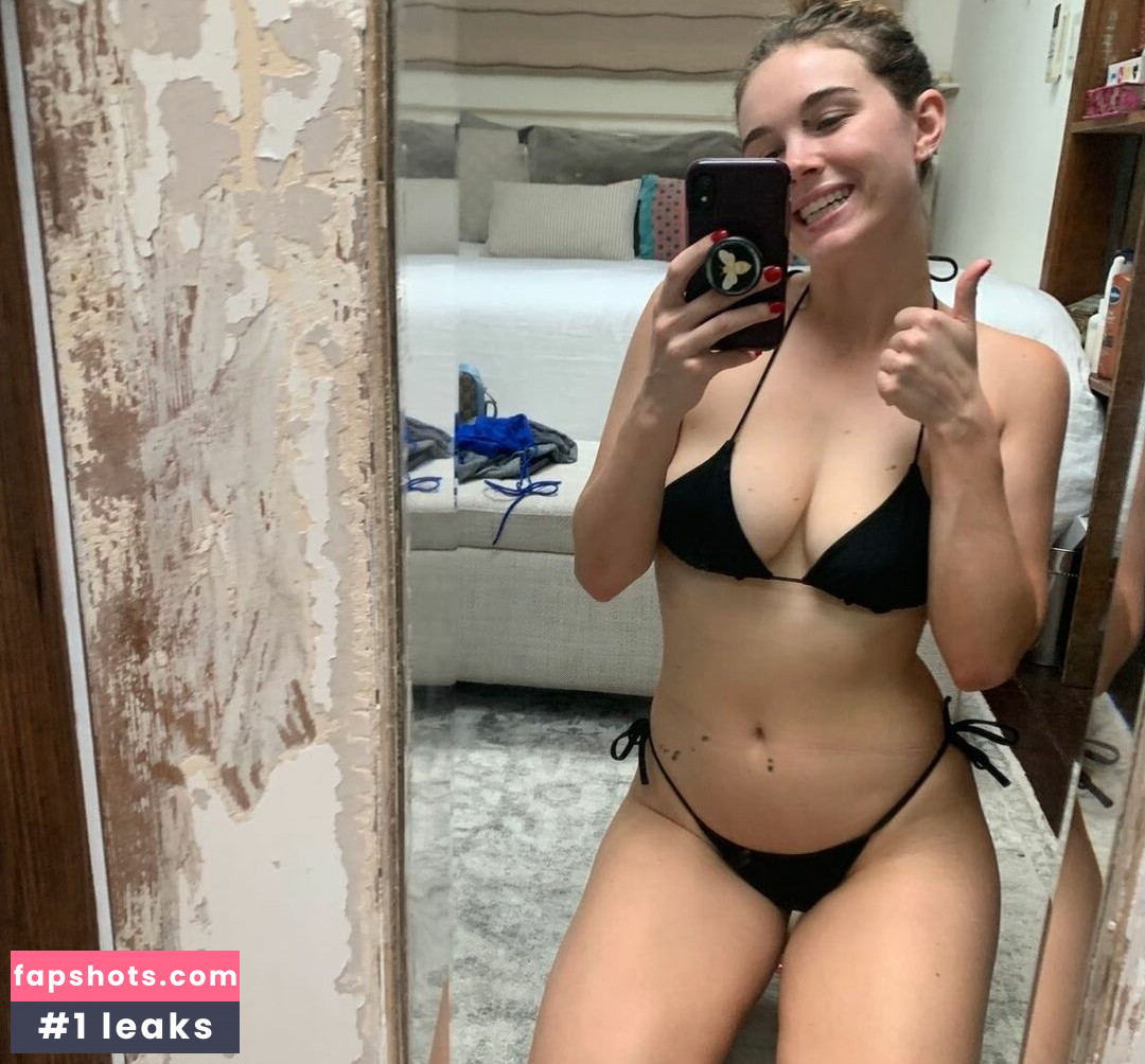 Tabitha Brownstone gallery photo #14